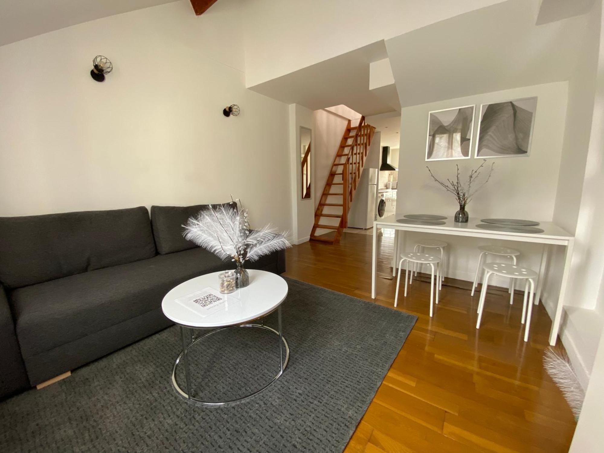 Duplex Minimaliste - 30 Min De Paris Apartment Saint-Ouen-l'Aumone Exterior photo